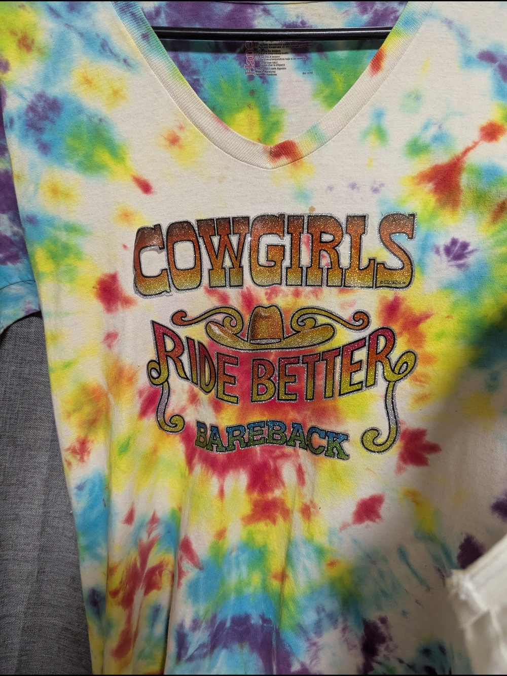 Cowgirls Ride Better Tie-Dye V-Neck Tee - Multicolor Vintage 70s Glitter - Picture 2 of 7